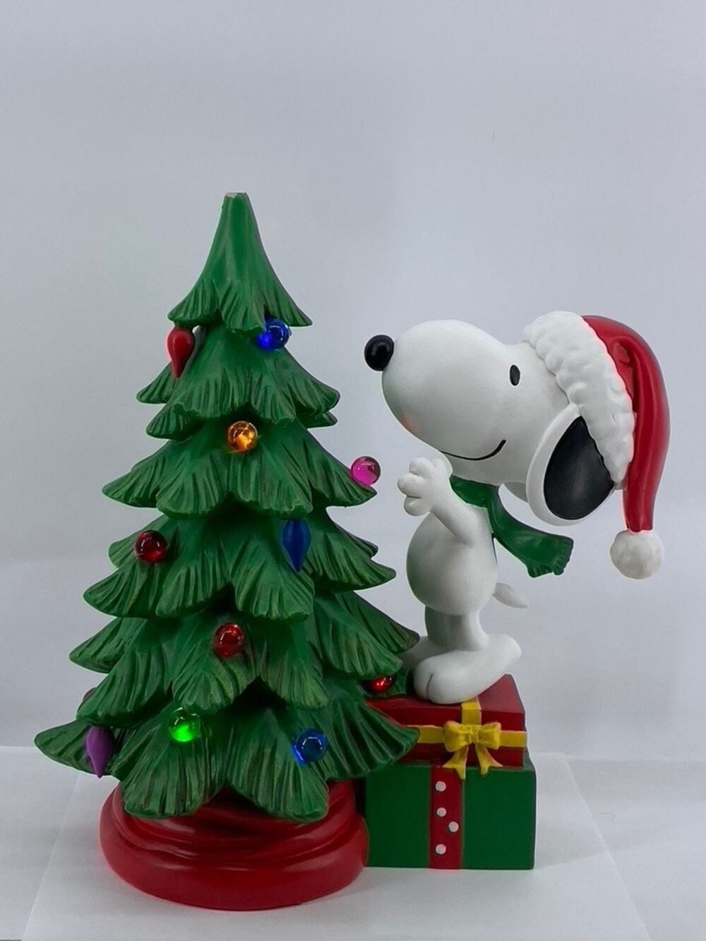 PEANUTS Snoopy & Woodstock Holiday Led Light Tree Christmas 2023